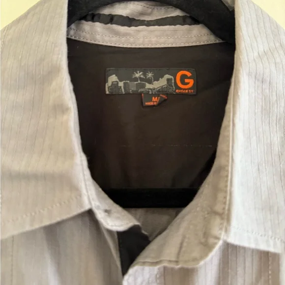 Guess Light Gray Shirt with Black Details - Picture 3 of 5